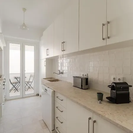 Casa Boma - Shining & Spacious With Balcony - Alvalade I Lizbona