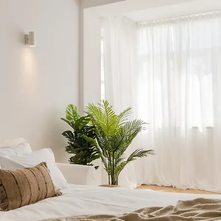 Casa Boma - Shining & Spacious With Balcony - Alvalade I * Lizbona