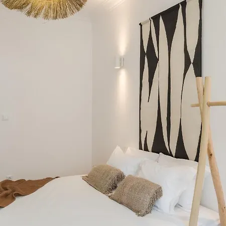 Apartment Casa Boma - Shining & Spacious With Balcony - Alvalade I Lisbon