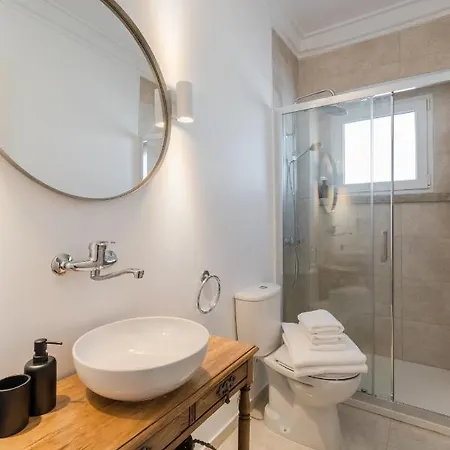 Casa Boma - Shining & Spacious With Balcony - Alvalade I Lägenhet Lisboa