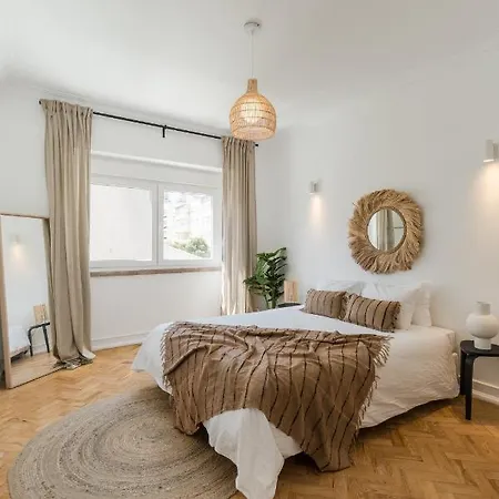 Casa Boma - Shining & Spacious With Balcony - Alvalade I Apartman Lisboa